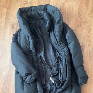 Tahari winter coat size L